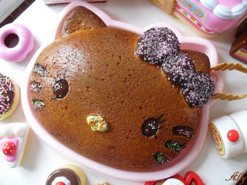 Hello Kitty cake Hello Kitty cake in a pink cake mold