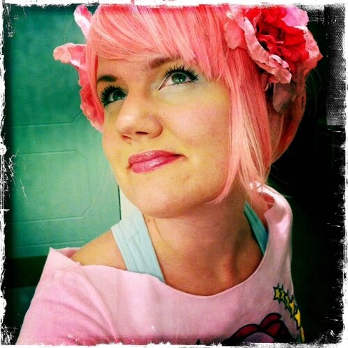 Hawaii Kawaii Pink Hair Hawaii Kawaii Pink Hair With Flowers