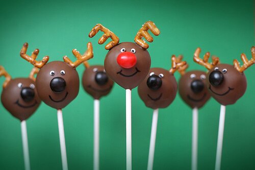 Christmas Cake Pops Rudolf the Raindeer Cake Pops Kawaii Cake Pops Kawaii Food blog