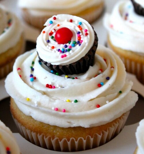 Cupcakes With Cupcake Decor Cupcakes With Cupcake Decor from Baked Perfection Blog